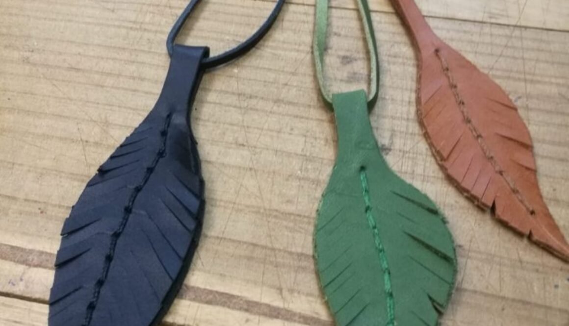 Colgante plumas